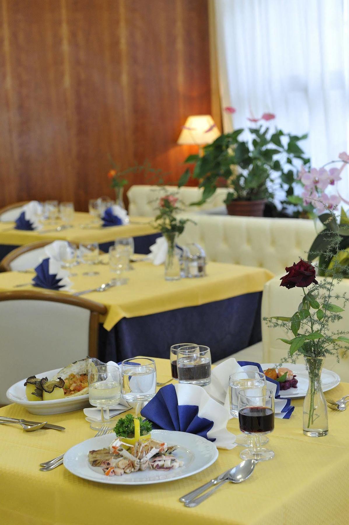 Hotel Mimosa Lignano Sabbiadoro Dış mekan fotoğraf