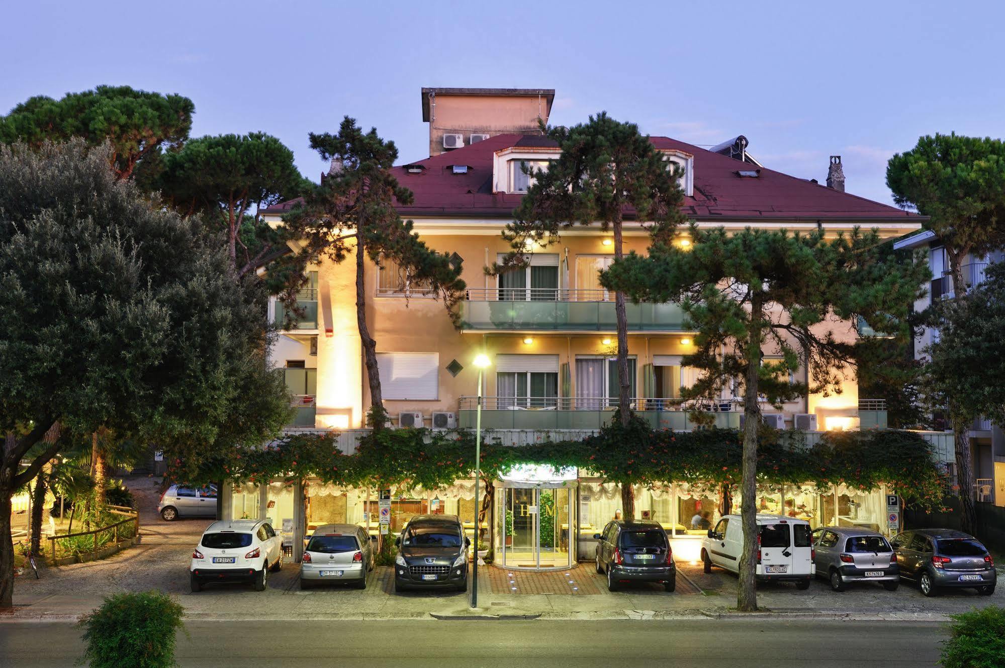 Hotel Mimosa Lignano Sabbiadoro Dış mekan fotoğraf