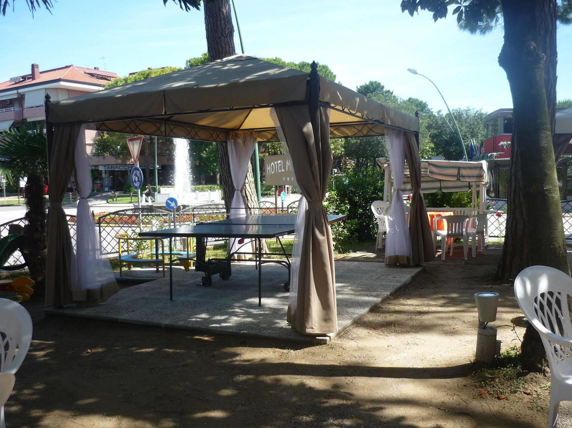 Hotel Mimosa Lignano Sabbiadoro Dış mekan fotoğraf